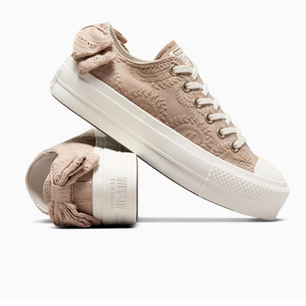 Converse Women's Sneakers in Beige and White